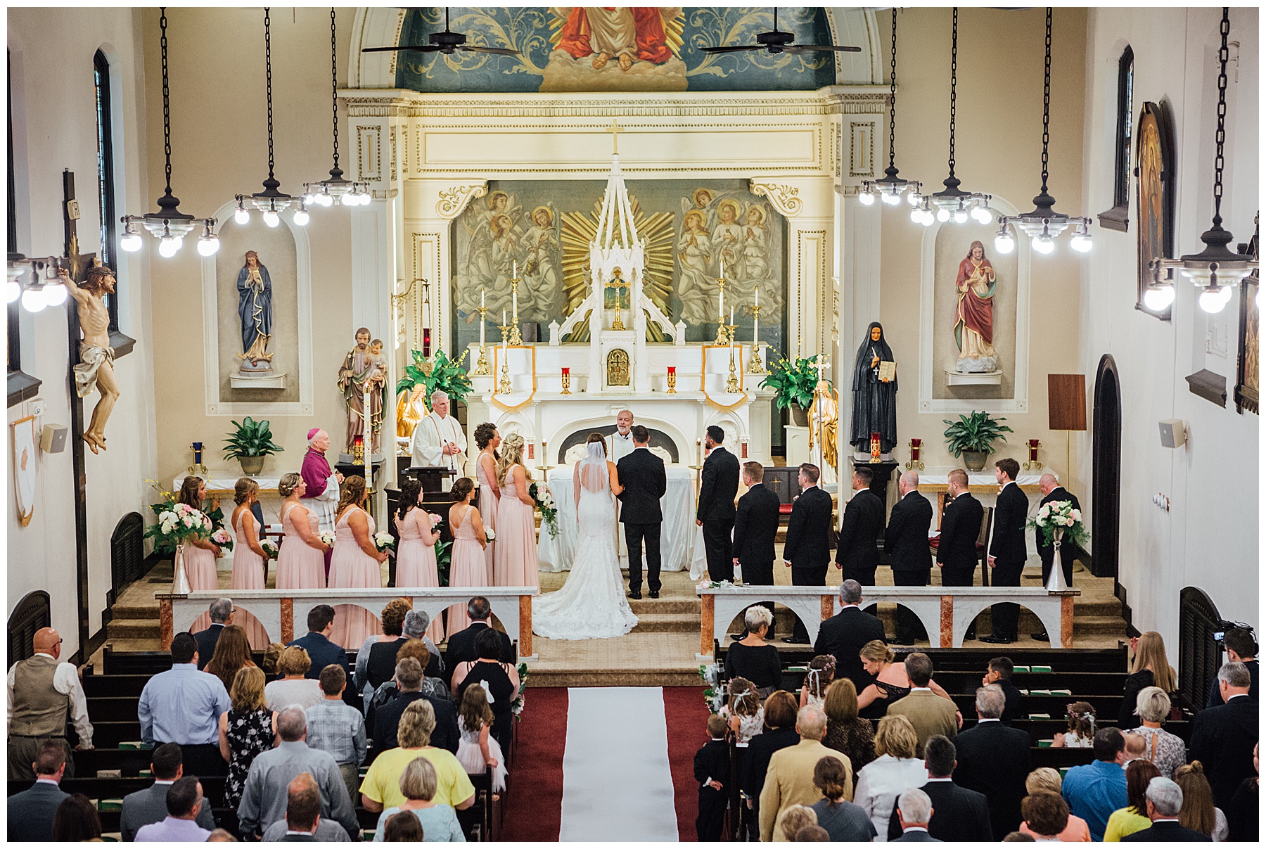 Omaha wedding photographer,Wedding at St. Francis Cabrini,Reception at Scoular Ballroom Andrea Bibeault: a wedding photojournalist specializes in real,photojournalistic wedding photography. Based in Omaha,we travel all over the midwest and country.,