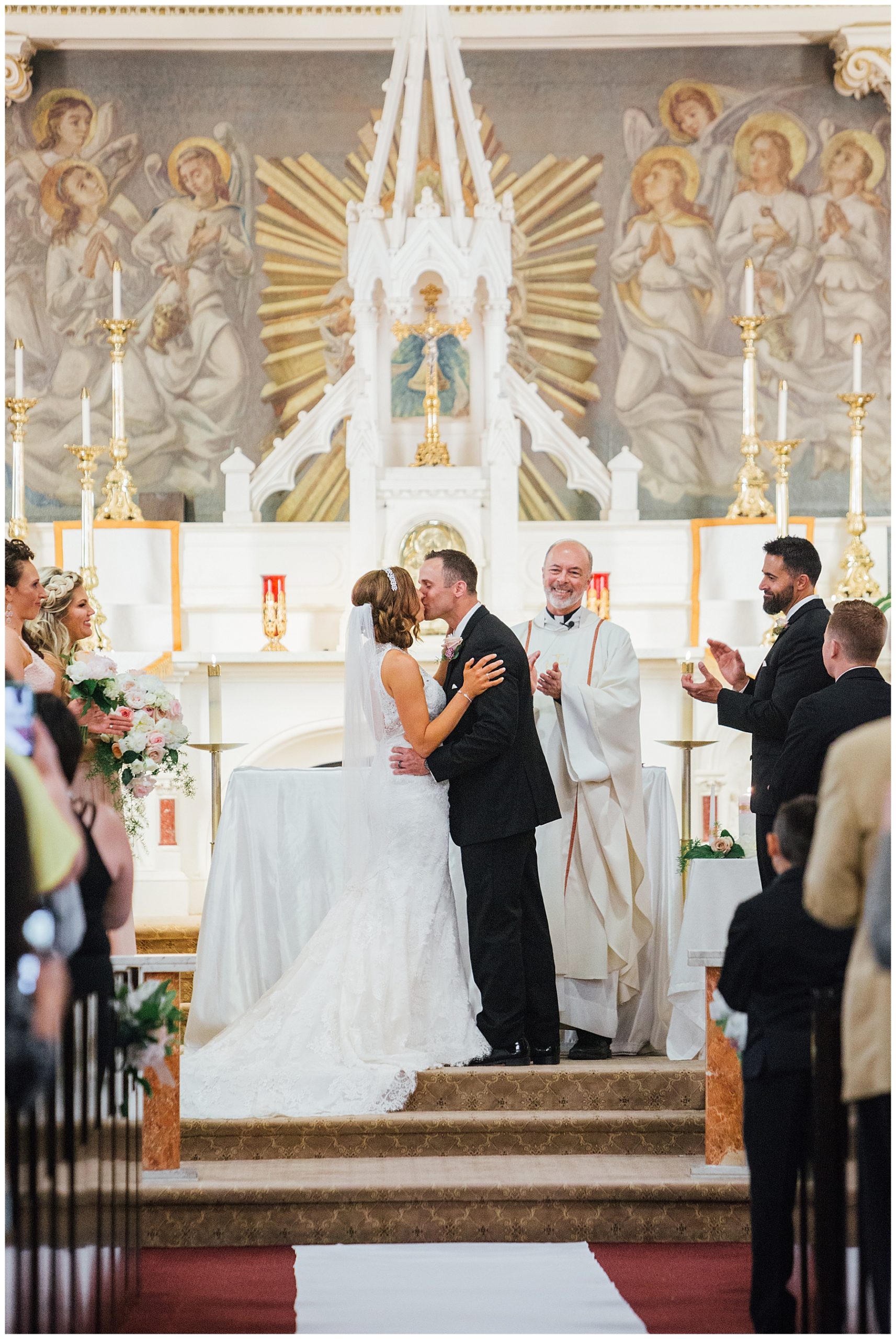 Omaha wedding photographer,Wedding at St. Francis Cabrini,Reception at Scoular Ballroom Andrea Bibeault: a wedding photojournalist specializes in real,photojournalistic wedding photography. Based in Omaha,we travel all over the midwest and country.,