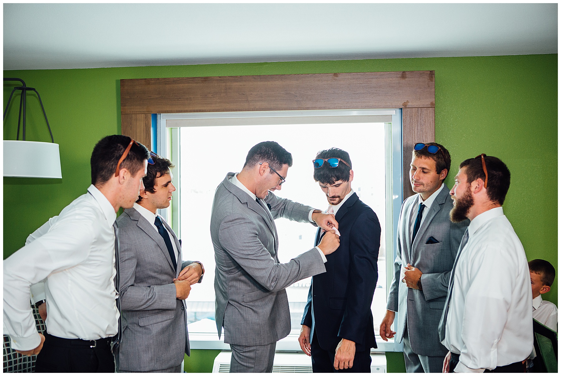 Groomsmen getting ready 