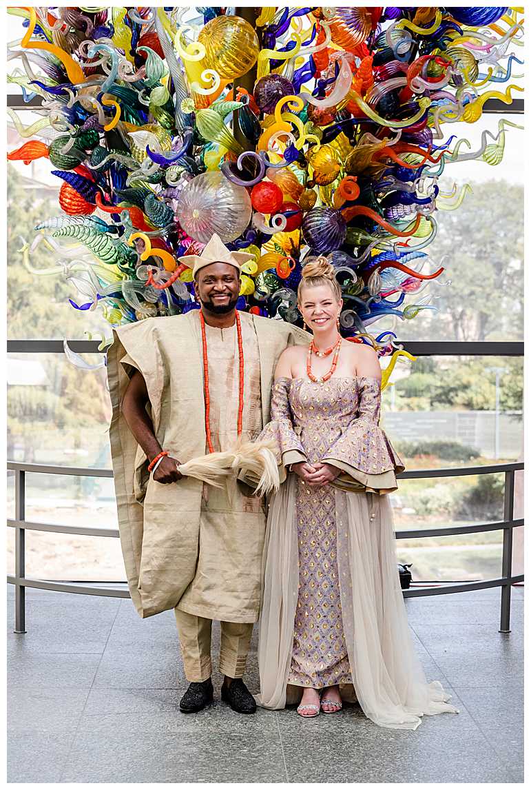 Bride and Groom in front of Chihuly 